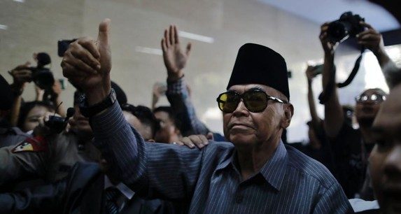 Tersangka kasus pencucian uang (TPPU) Panji Gumilang mengajukan praperadilan terkait status tersangka yang ditetapkan polisi. (CNN Indonesia/Adhi Wicaksono)